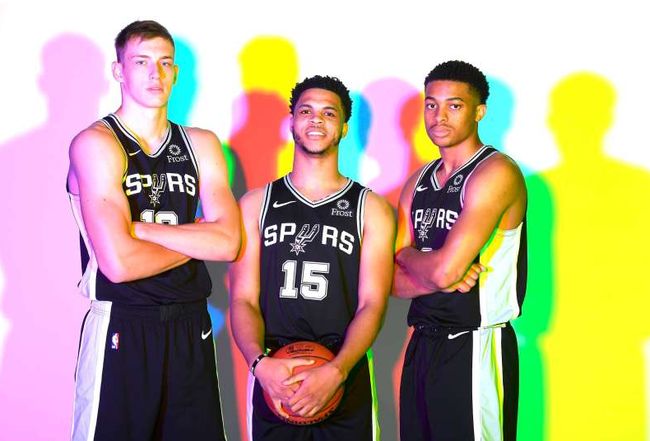 战队在休赛 战队在休赛